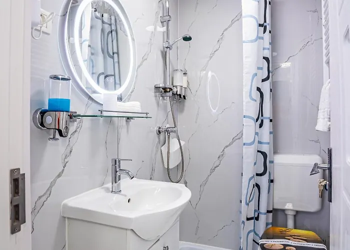 Iancu Jianu Premium Studio2 *